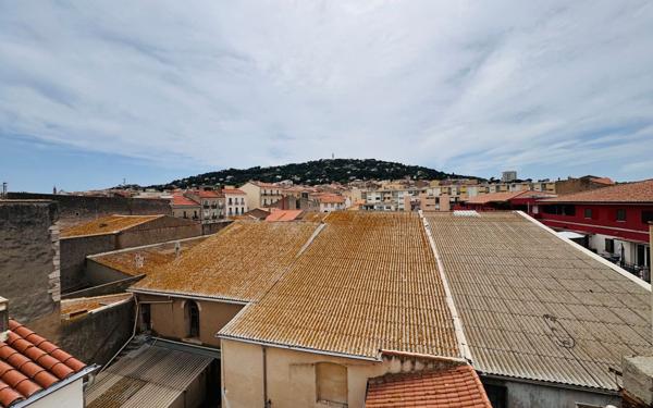 Appartement à vendre    3 pièces • 128 m2 Sète