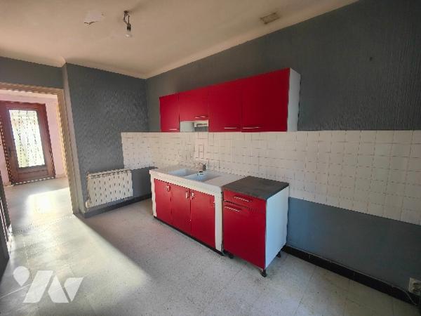 Maison de bourg - Plain-pied - A proximité des commerces - D'une surface habitable de 76m²