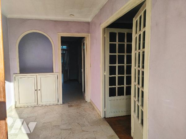 Maison de bourg - Plain-pied - A proximité des commerces - D'une surface habitable de 76m²