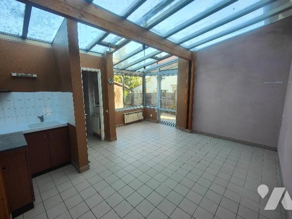 Maison de bourg - Plain-pied - A proximité des commerces - D'une surface habitable de 76m²