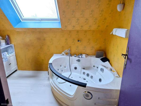 Belle Propriété dans le Morbihan - 6 pièces - 162 m2 - Terrain 17 500 m2 -5 min de Cléguer - 16 km de Lorient- 25 km des plages