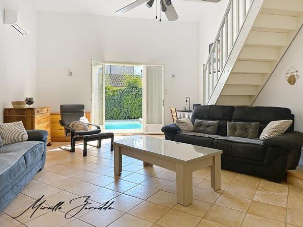 JONQUIÈRES SAINT VINCENT  VILLA  5 CHAMBRES  de 169m² AVEC GARAGE ET PISCINE
