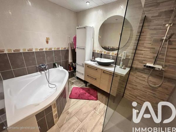 Immeuble à vendre 390 m² Marly