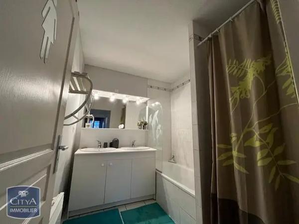 Appartement à louer 3 pièces 51.2m² Villenave-d'Ornon (33140)