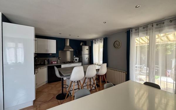 Maison à vendre    5 pièces •  Marguerittes