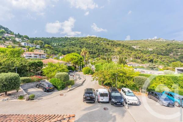 Appartement F5 à vendre  5 pièces - 97,04 m 2   EZE  - 06