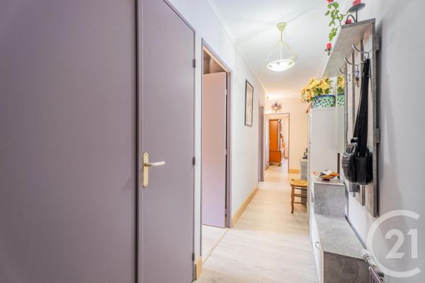 Appartement F5 à vendre  5 pièces - 97,04 m 2   EZE  - 06