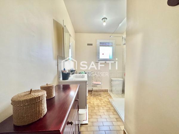 Maison familiale 3 chambres - Sous sol total - Commerces et écoles à pied