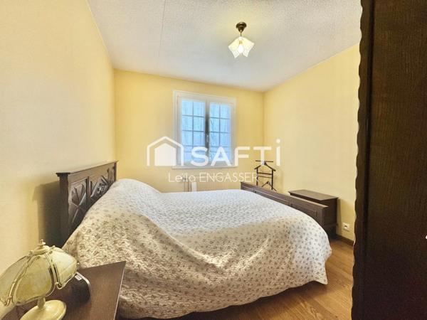 Maison familiale 3 chambres - Sous sol total - Commerces et écoles à pied