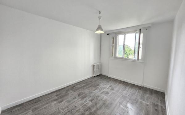 Appartement à vendre    3 pièces • 52,11 m2 Aubervilliers