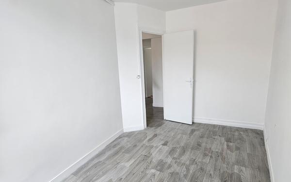Appartement à vendre    3 pièces • 52,11 m2 Aubervilliers
