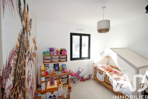 Maison à vendre 4 pièces 107 m² Mallemort