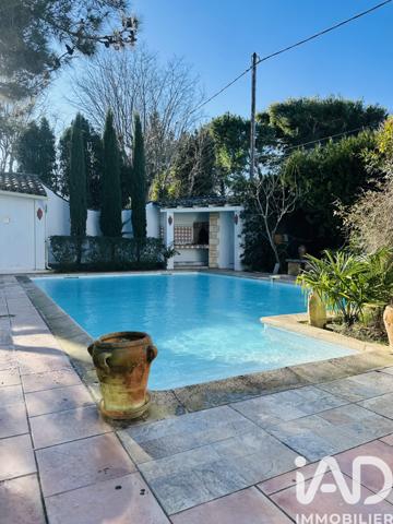 Maison à vendre 5 pièces 126 m² Saint-Rémy-de-Provence