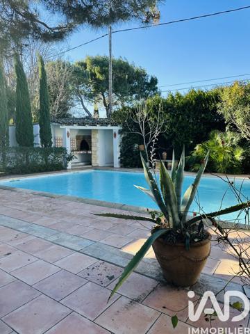 Maison à vendre 5 pièces 126 m² Saint-Rémy-de-Provence