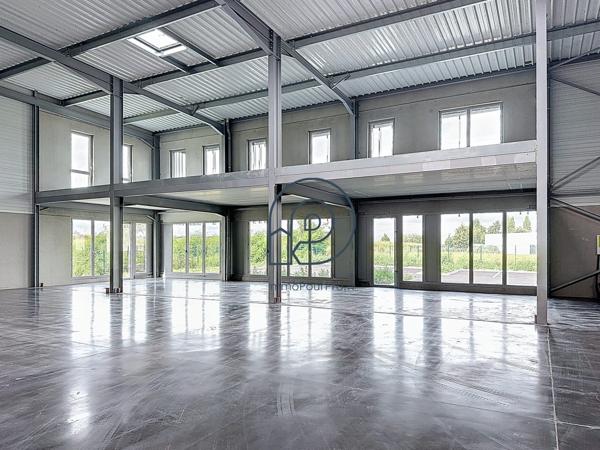 Avelin – 2 dernières cellules d' entrepot : 246 m² et 612 m² | À vendre