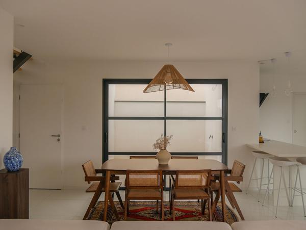 Maison contemporaine a vendre a Murs Erigne - 4 chambres et vie de plain pied avec jardin clos