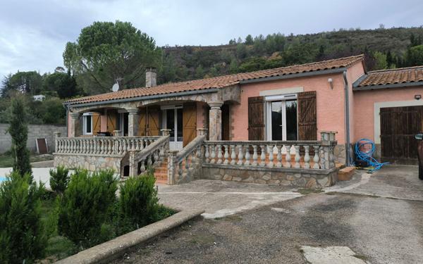 Maison à vendre    5 pièces •  Espéraza