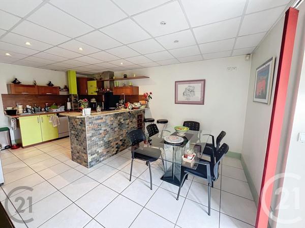 Maison à vendre  9 pièces - 360 m2 MENETROL - 63