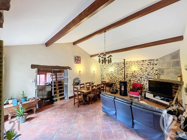 Maison à vendre  9 pièces - 360 m2 MENETROL - 63