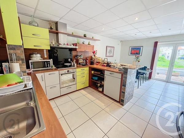 Maison à vendre  9 pièces - 360 m2 MENETROL - 63