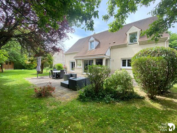 Maison - Vendu - 202 m² - LES ESSARTS-LE-ROI | The Door Man