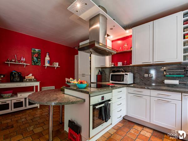 Maison - Vendu - 202 m² - LES ESSARTS-LE-ROI | The Door Man