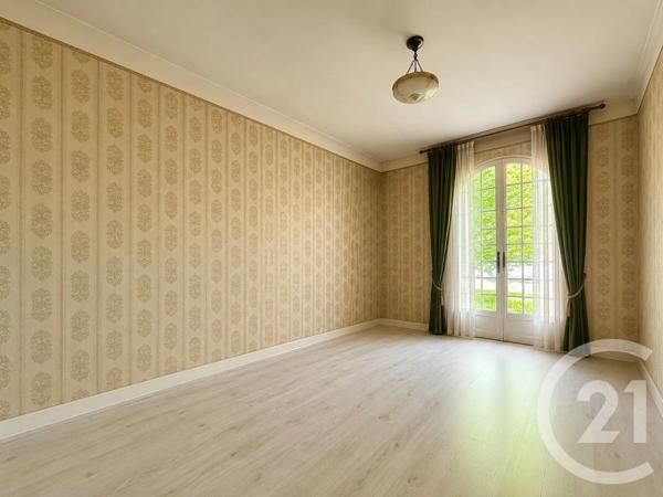 Maison à vendre  5 pièces - 147 m 2   CUGNAUX  - 31