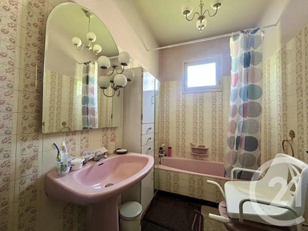 Maison à vendre  5 pièces - 147 m 2   CUGNAUX  - 31