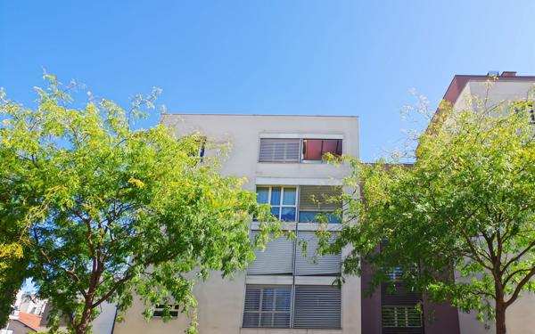 Appartement à vendre    4 pièces • 90,40 m2 Lyon 3