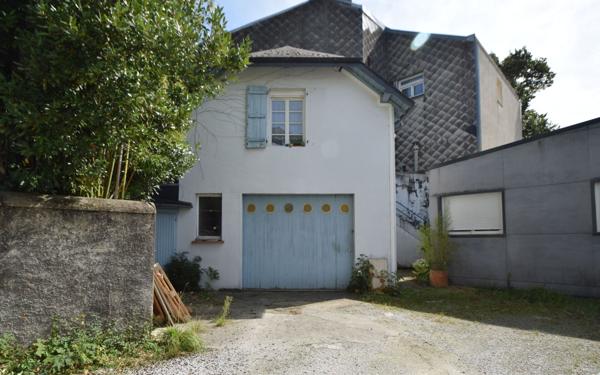 Appartement à vendre    2 pièces • 37,78 m2 Pau