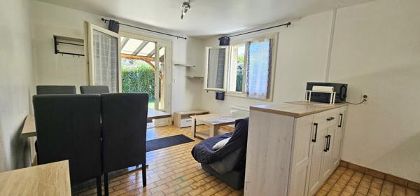 Maison avec piscine et studio indépendant à Saint-Vincent-de-Cosse.
