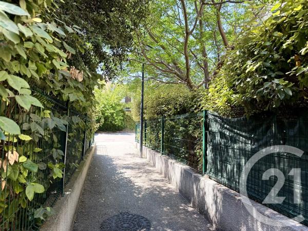 Appartement T3 à vendre  4 pièces - 58,07 m 2   NARBONNE  - 11