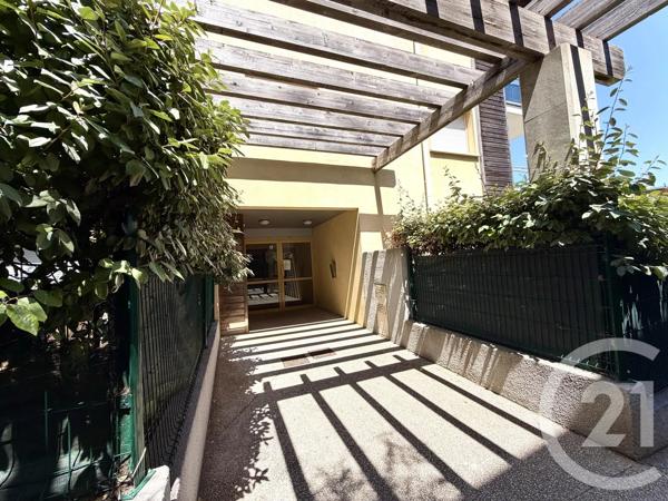 Appartement T3 à vendre  4 pièces - 58,07 m 2   NARBONNE  - 11