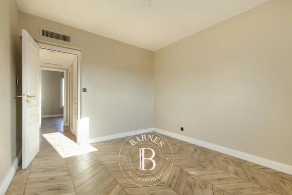 Paris 8ème, Appartement  97 m² à vendre