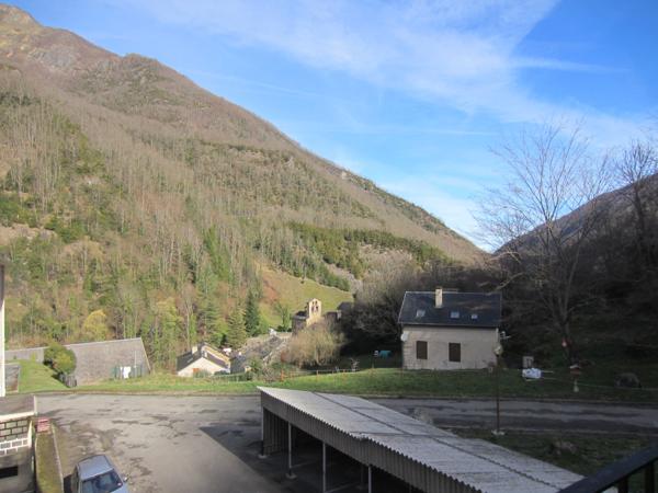 Couflens (09140) Appartement T3/4 rénové.