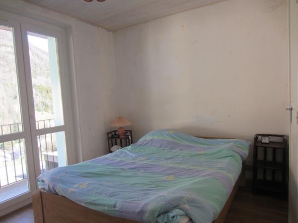 Couflens (09140) Appartement T3/4 rénové.