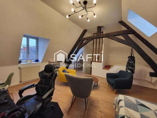 Maison de charme avec terrasse, garage et cave en plein centre-ville