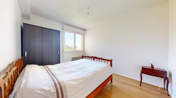 Appartement Grenoble 2 pièce(s) 46.79 m2