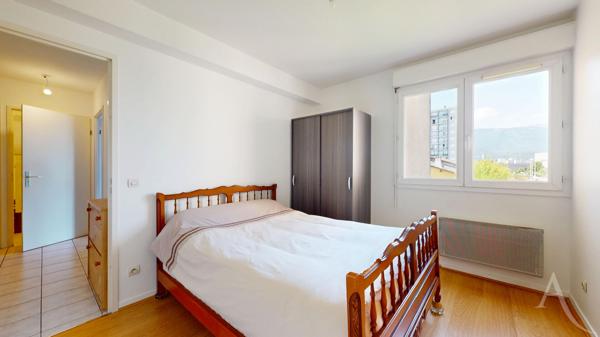 Appartement Grenoble 2 pièce(s) 46.79 m2