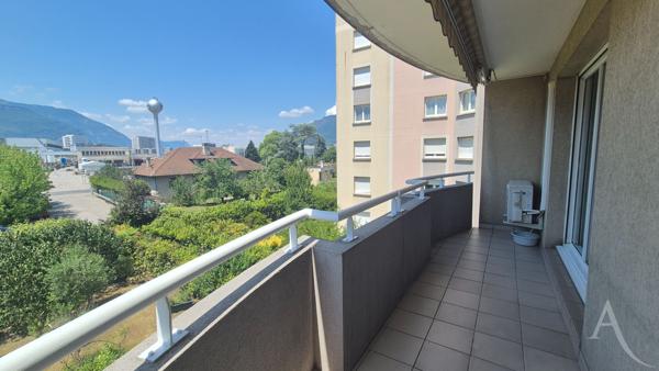 Appartement Grenoble 2 pièce(s) 46.79 m2