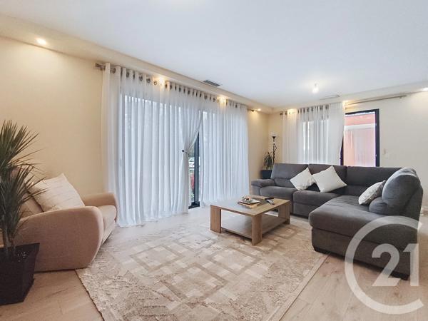 Maison à vendre  5 pièces - 145 m 2   BRESSOLS  - 82