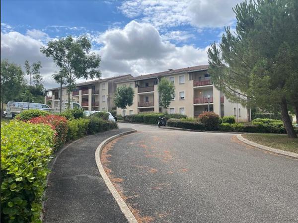 Appartement à louer 545 € CC Auch 2 p 35 m² DPE C