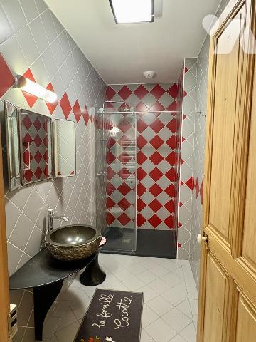 Maison à usage d'habitation 