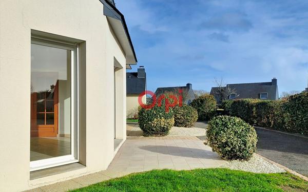 Maison à vendre    6 pièces •  Theix