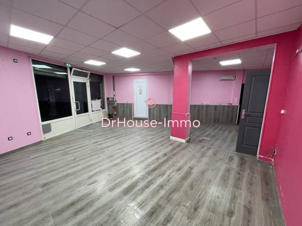 Commerce à louer 3 pièces de 55 m²