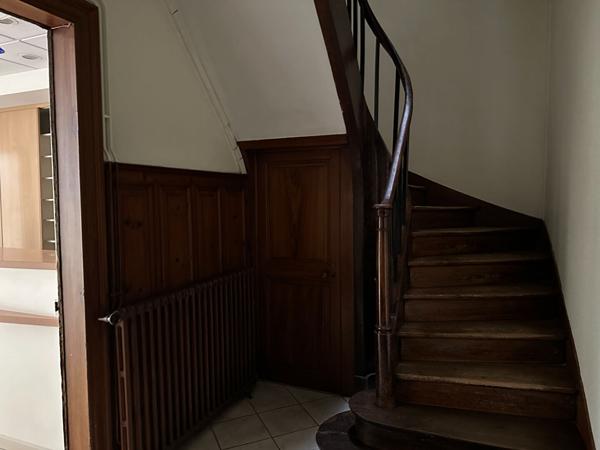 ROCHEFORT Hyper-centre Immeuble de rapport à rénover