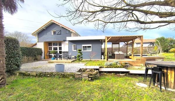 Rivière-Saas-et-Gourby (40180) En Exclusivité, PROPRIETE DE CARACTERE sans aucun travaux, prête à emménager.