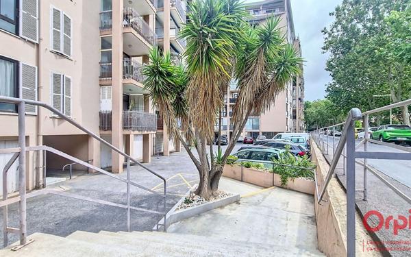 Appartement à vendre    4 pièces • 79,61 m2 Perpignan