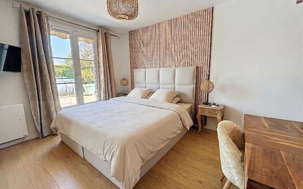 Maison à vendre    5 pièces • 145 m2 Ozoir-la-Ferrière