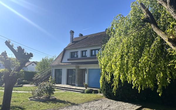 Appartement à louer    5 pièces •  Condé-Sainte-Libiaire
